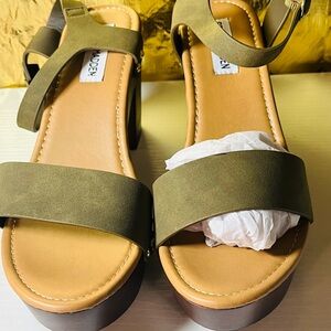 Steve Madden sandals women size 9